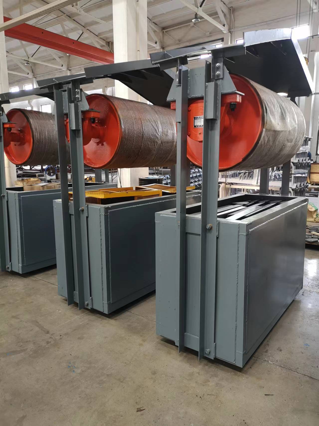 Lamba conveyor ofukula kulemera tensioning chipangizo